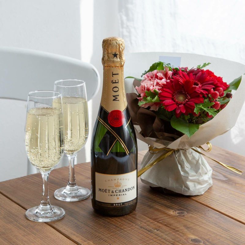 モエアンペリアル+そのまま飾れるナチュラルブーケ(M)/レッド